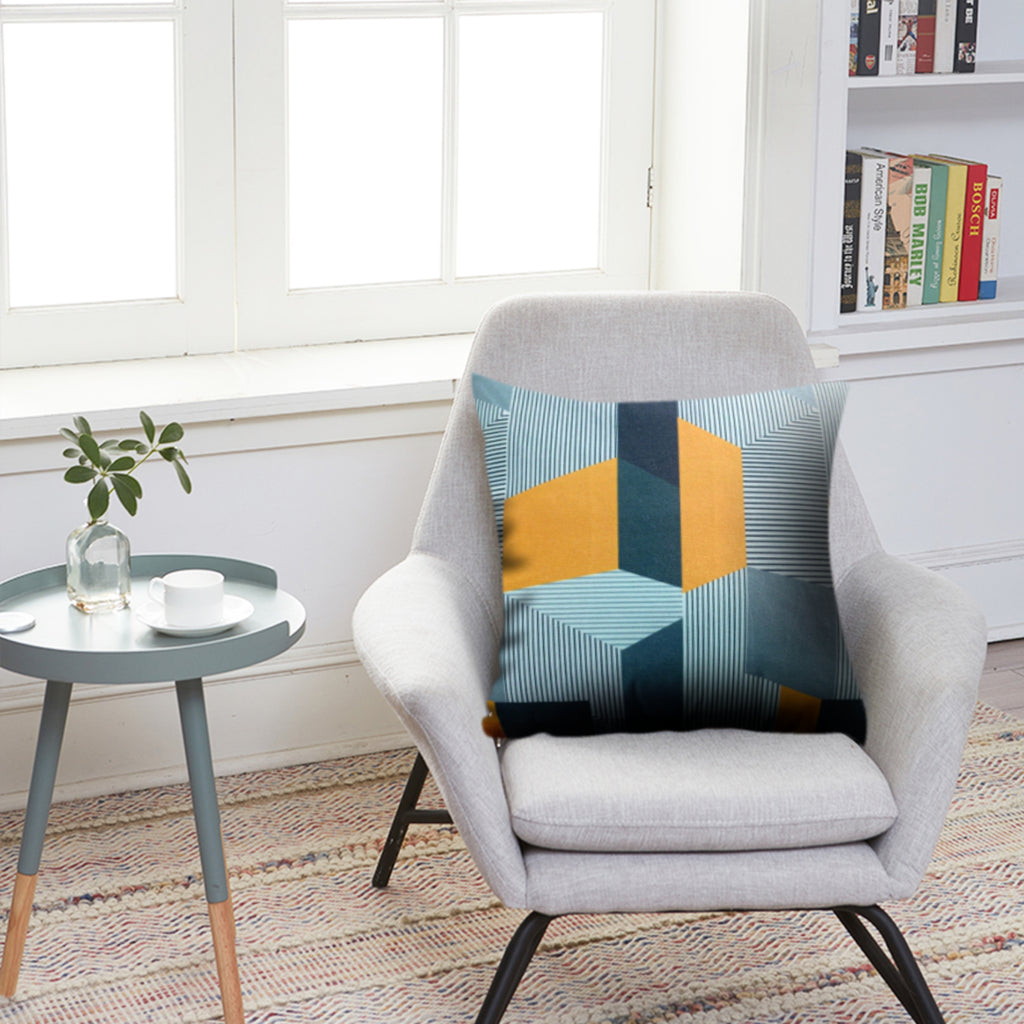 Cojín decorativo geometric que aporta confort, estilo y calidez al hogar. Su textura agradable y material resistente lo hacen ideal para salas y dormitorios, mejorando el descanso y renovando la decoración diaria.