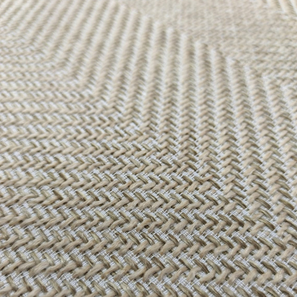 Alfombra interior práctica que aporta confort, protege el piso y complementa la decoración con diseño multicolor, ideal para zonas de uso frecuente y fácil mantenimiento.