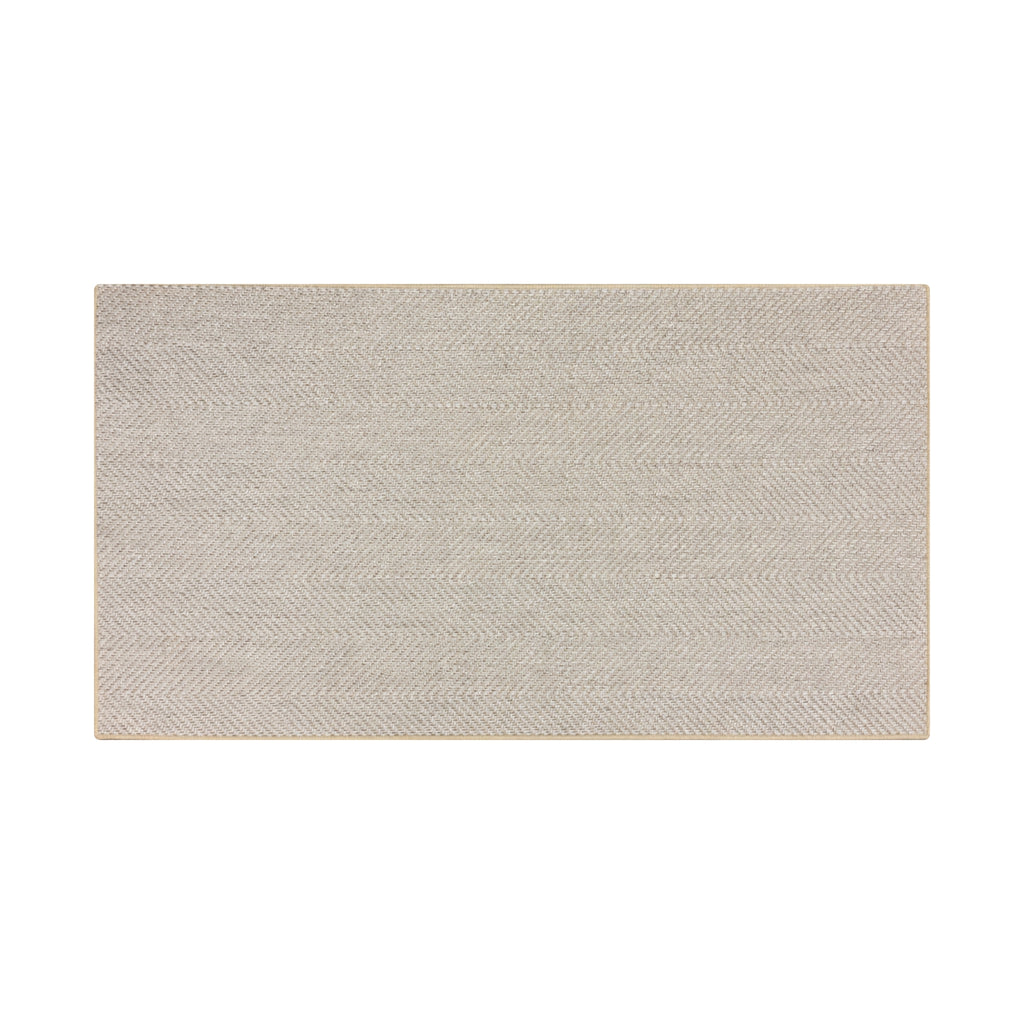 Alfombra interior práctica que aporta confort, protege el piso y complementa la decoración con diseño multicolor, ideal para zonas de uso frecuente y fácil mantenimiento.