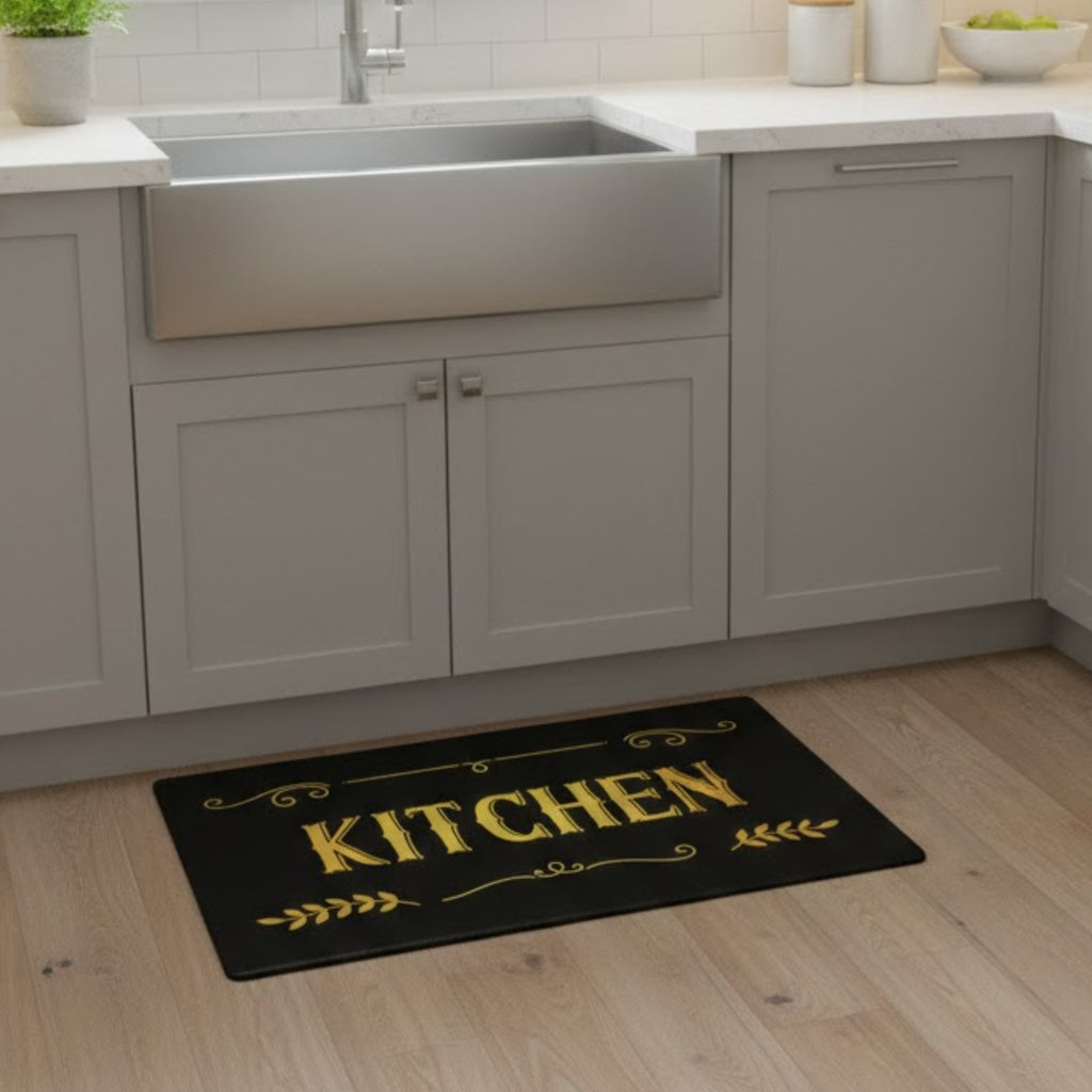 Alfombra interior compacta que aporta funcionalidad, protección y orden visual. Su diseño surtido y material resistente la hacen ideal para zonas de uso diario, ofreciendo confort y fácil mantenimiento en el hogar.